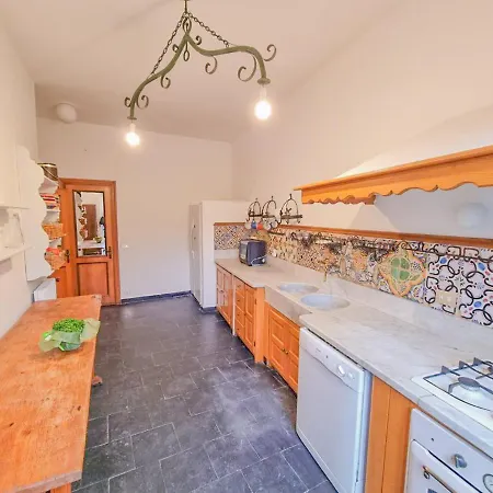Villa L'uliveto Di Santa Con Piscina *