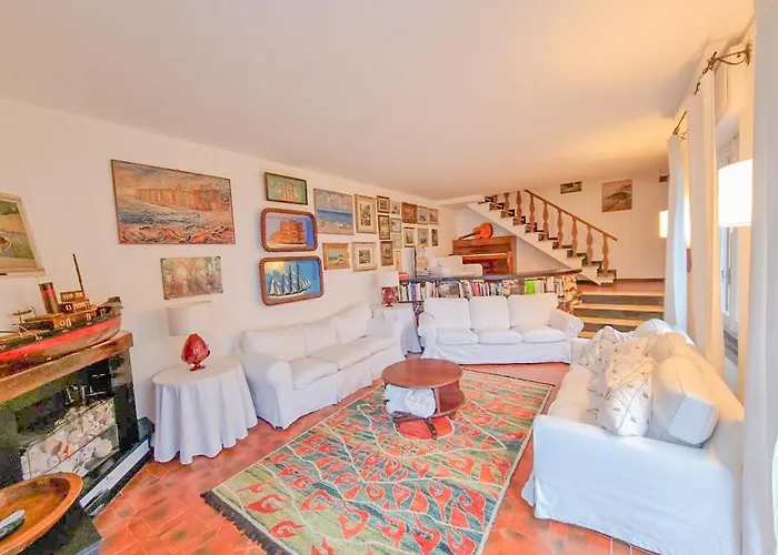Villa L'uliveto Di Santa Con Piscina *