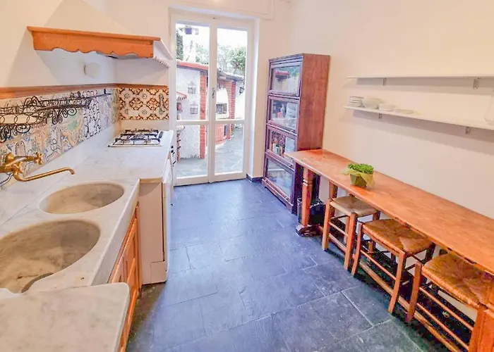 Villa L'uliveto Di Santa Con Piscina *