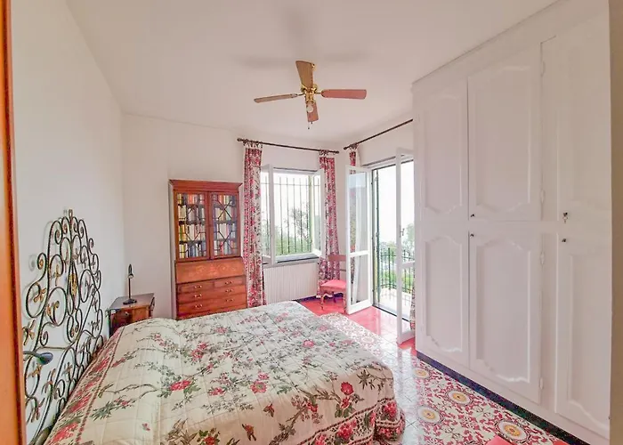 Villa L'uliveto Di Santa Con Piscina *