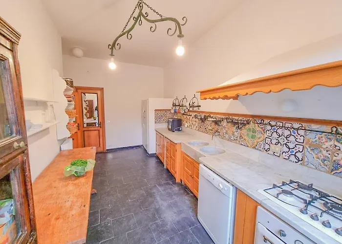 Villa L'uliveto Di Santa Con Piscina *